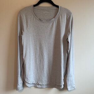 Athleta Light Heather Gray Uptempo Top, size Petite Medium